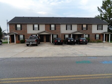 Building Photo - 2455 W. Wilson Rd