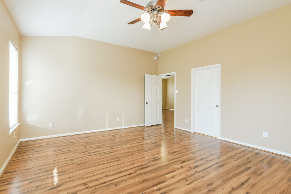 Building Photo - 15538 Anton Dr