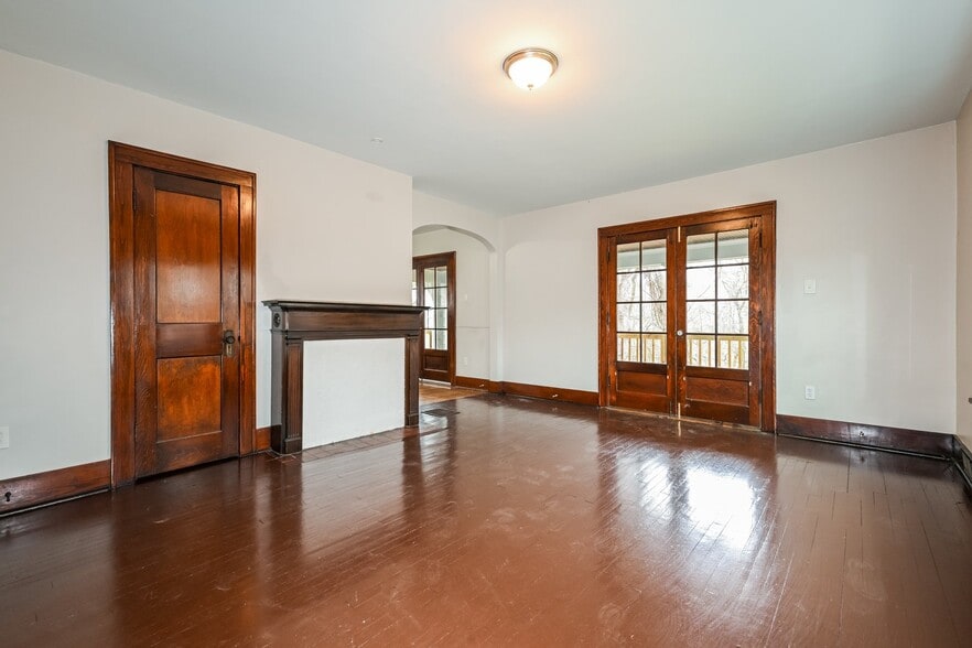 Building Photo - 1607 Jackson St