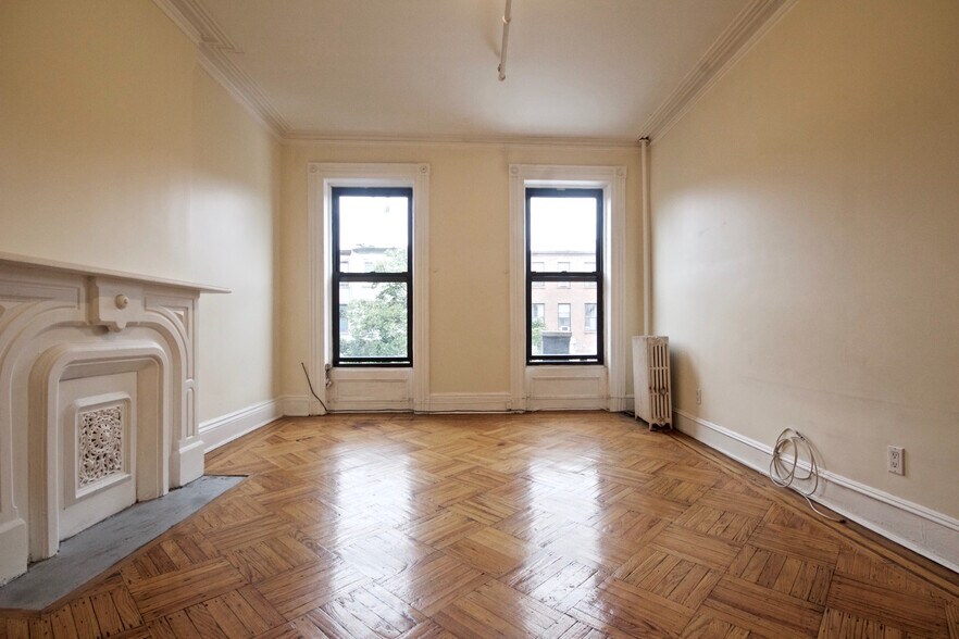 Building Photo - 41 Halsey St