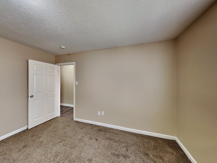 Building Photo - 407 Harold Ln
