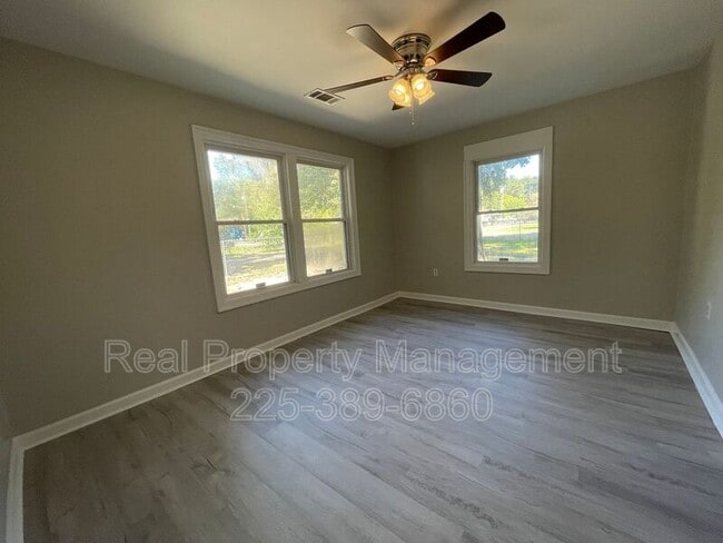 Building Photo - 5974 Byron Ave