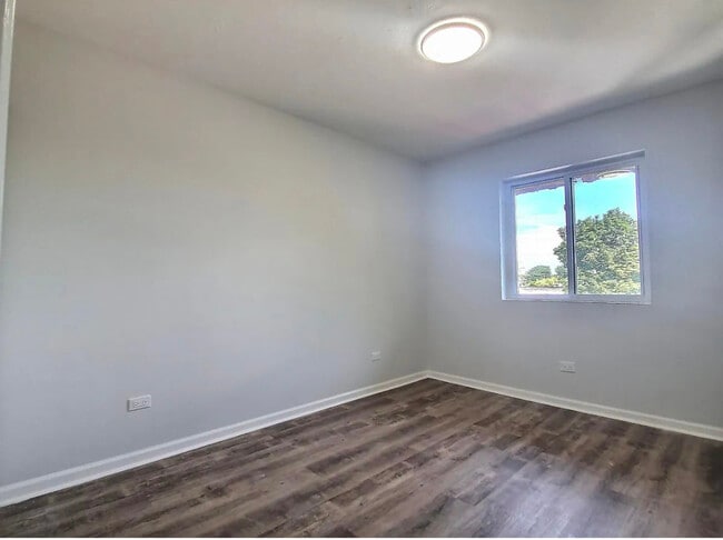 Building Photo - 224 E Rimini Ct