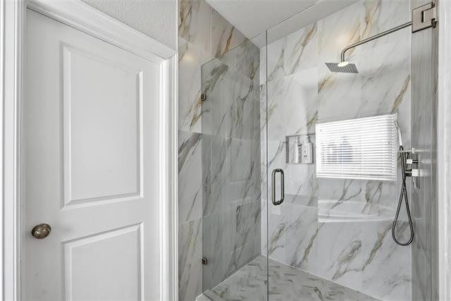 Building Photo - 1074 James Ct