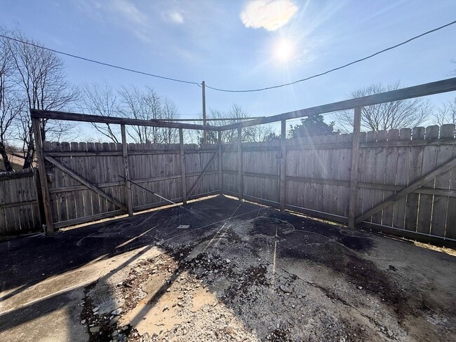 Building Photo - Spacious 3 Bedroom Home with Limited-Time $500 Move-In Special