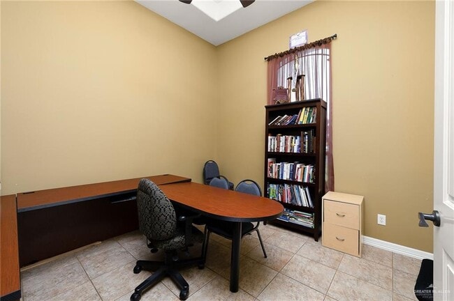 Building Photo - 30 Chloe Rae Cir