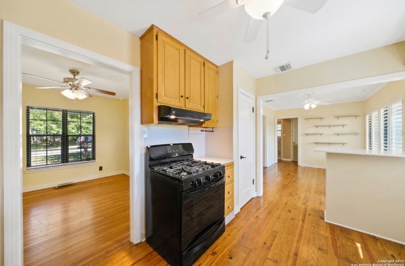 Building Photo - 214 Coyle Pl