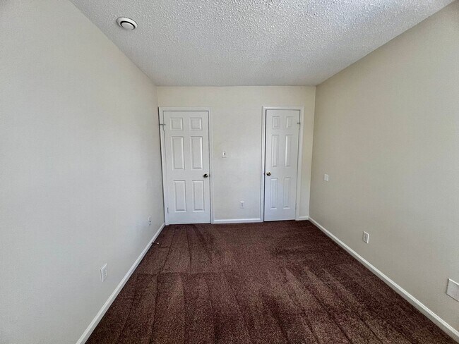 Building Photo - Ocean Lakes Living with Pools, Pickleball & a First-Floor Bedroom