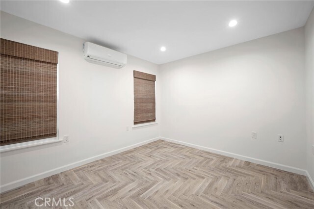 Building Photo - 1560 Ridgeway Dr