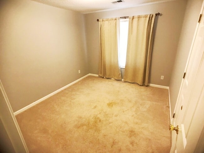 Building Photo - Ranch Home - 3BR/2BA - Powder Springs