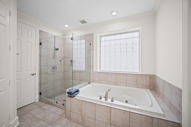Building Photo - 14227 Flower Creek Ln