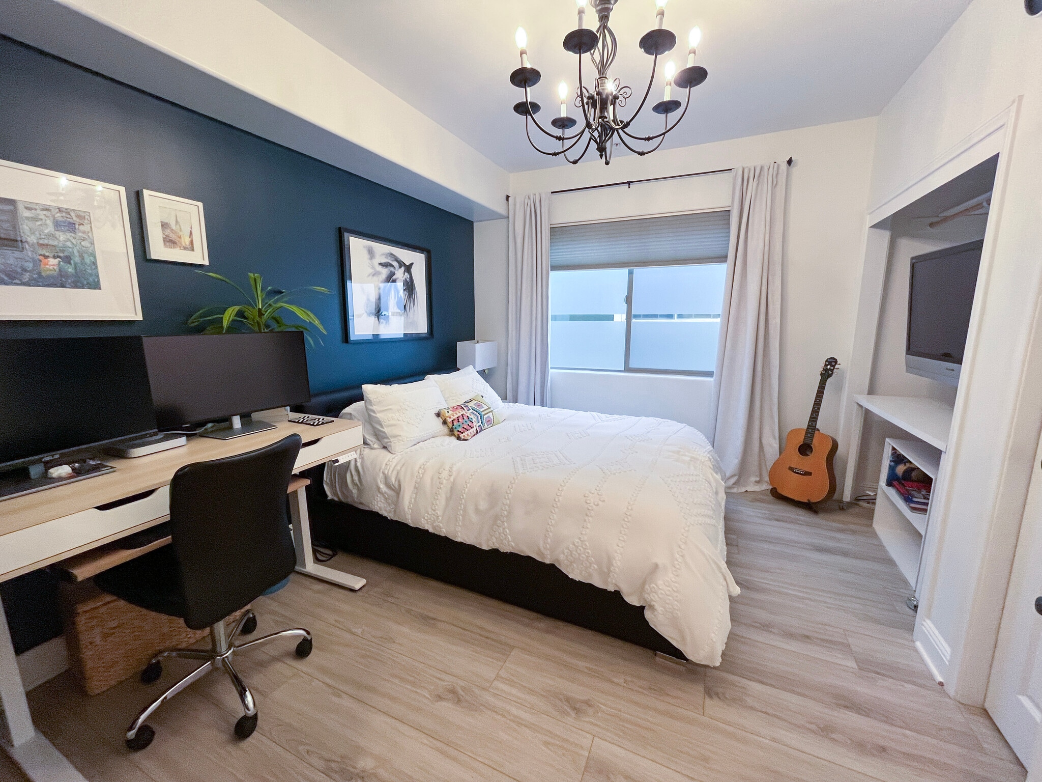 Guest bedroom includes queen size bed - 5037 Rosewood Ave