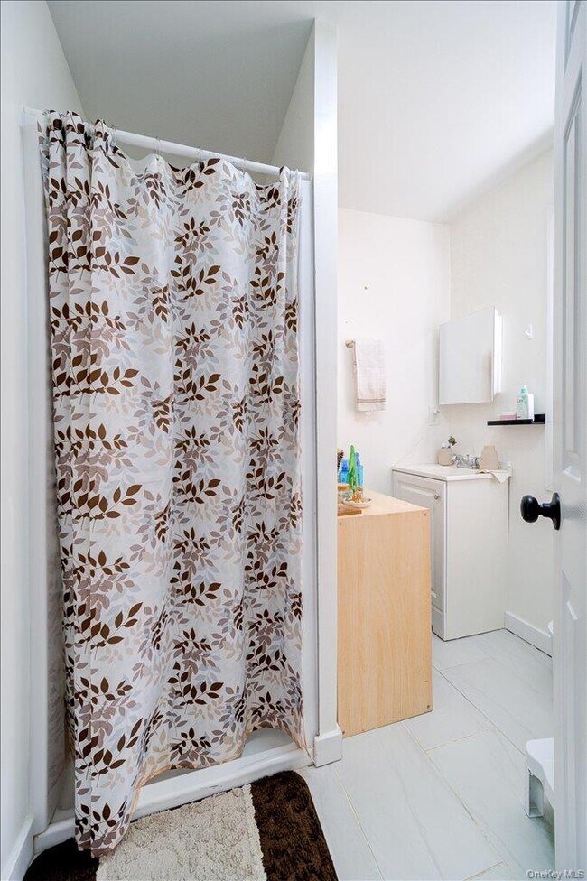 Building Photo - 1256 North Ave