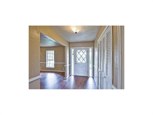 Building Photo - 14406 Tanglewood Dr
