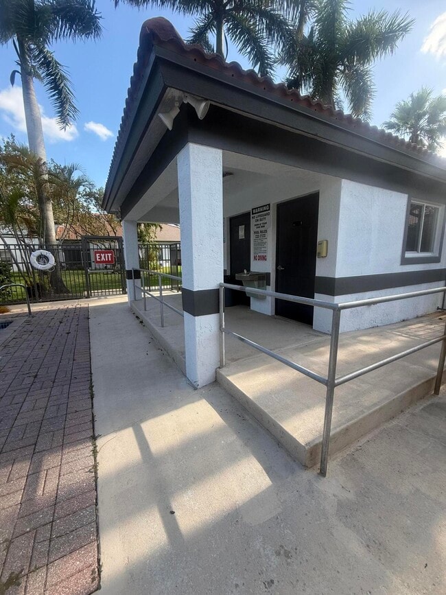 Building Photo - 9831 NW 24th St