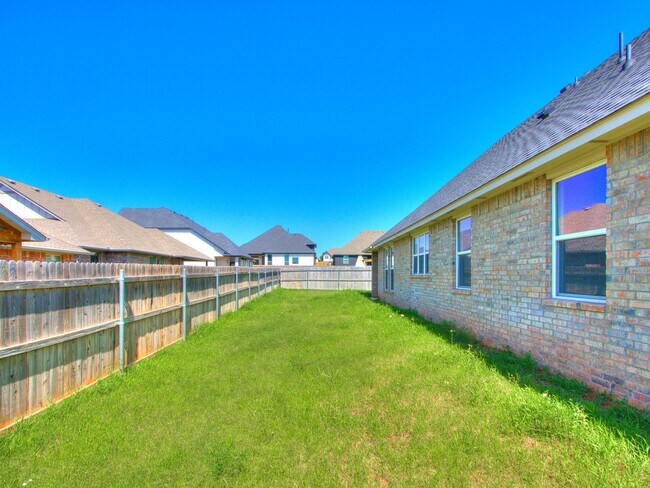 Building Photo - 6271 NW 178th Cir