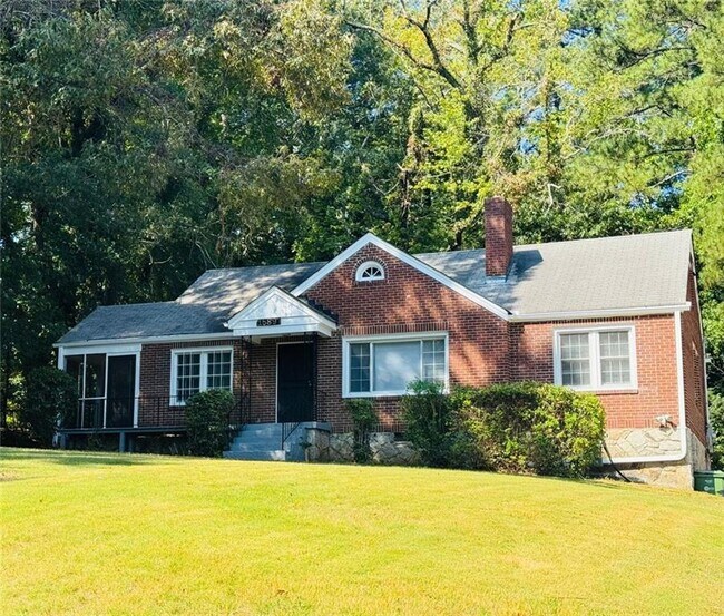 Primary Photo - 1589 Pinehurst Dr SW