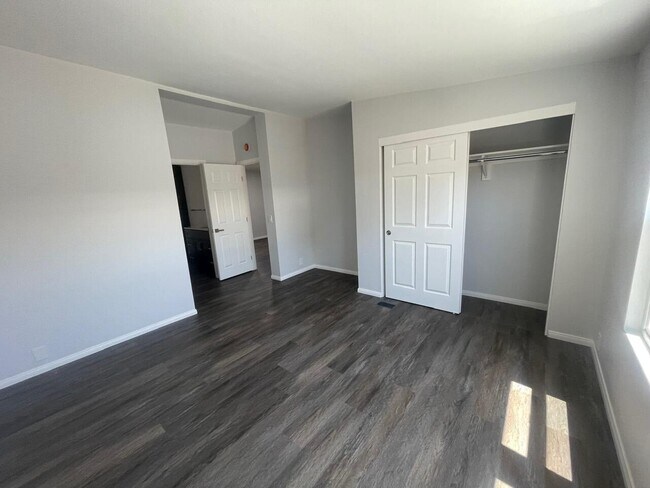 Building Photo - 32373 Chiricahua Dr