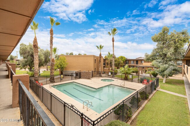 Building Photo - 7110 E Continental Dr