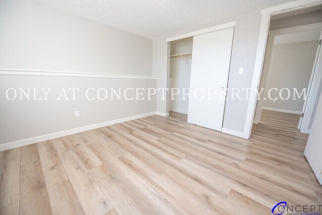 Building Photo - 3733 S 5080 W