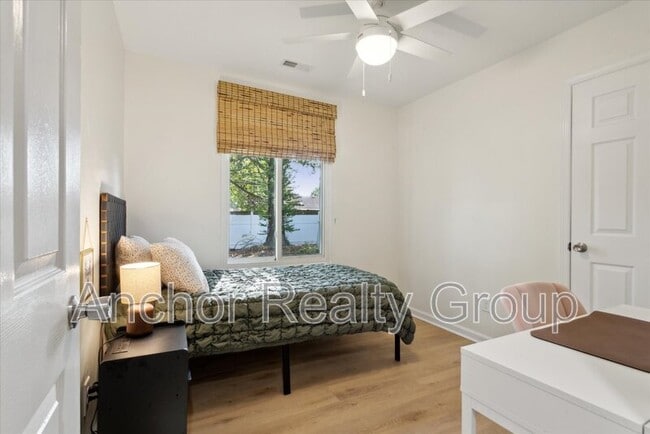 Building Photo - 630 Orangewood Dr