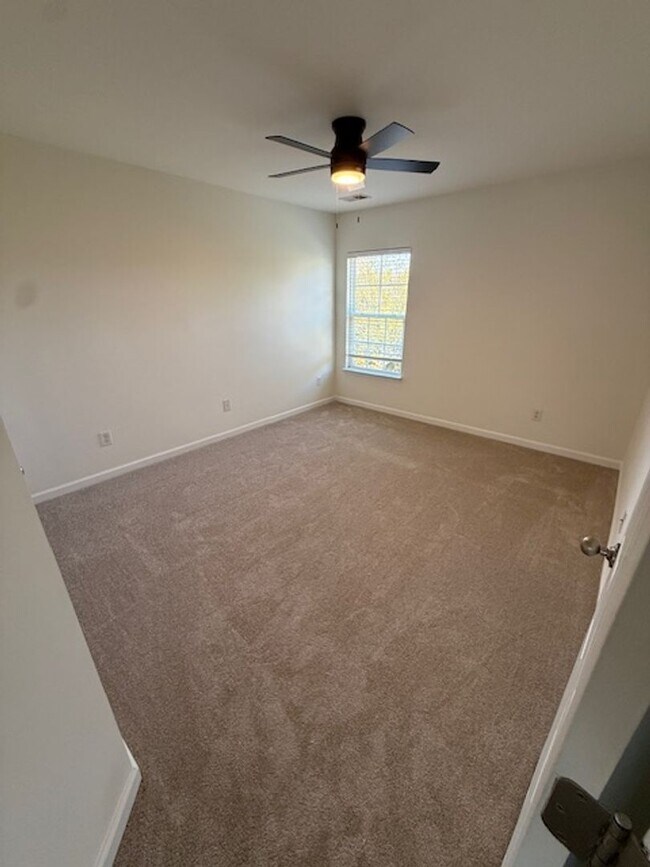 Building Photo - Incredible 5 BR House For Rent in Berewick!