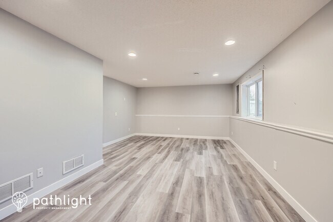 Building Photo - 218 Crystal Ln, Montrose, MN, 55363