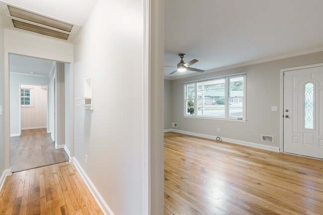 Hallway - 5 W Gantt Cir