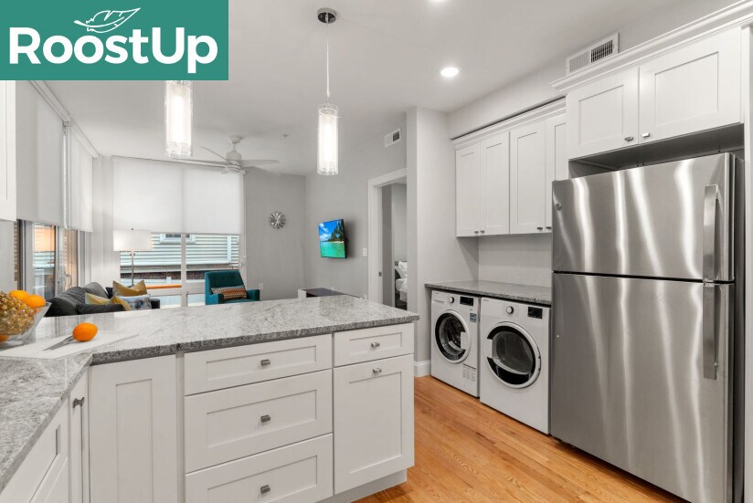 Building Photo - Furnished Bedroom with Private Bath in South Boston