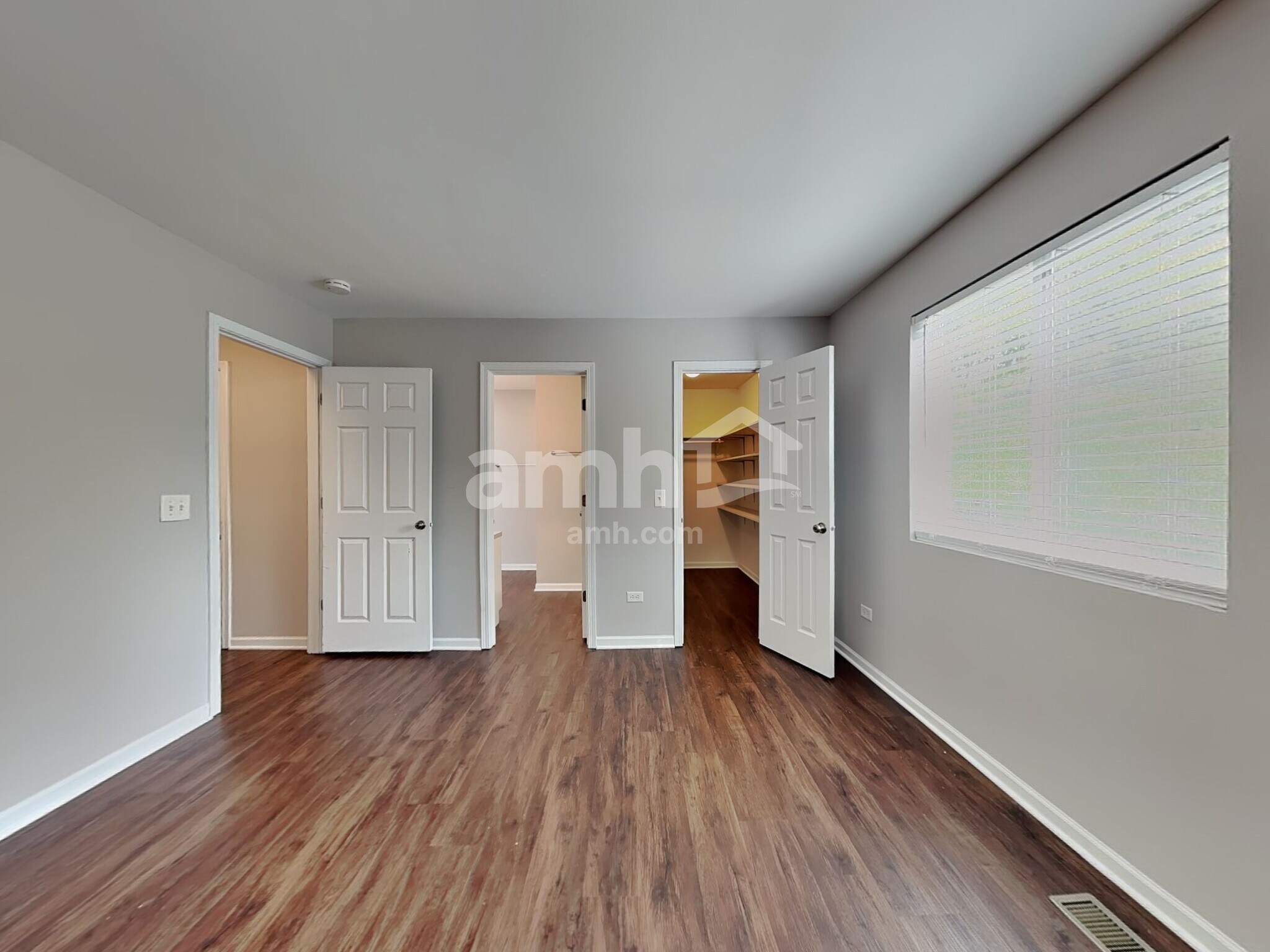 Building Photo - 8601 Sycamore Ct