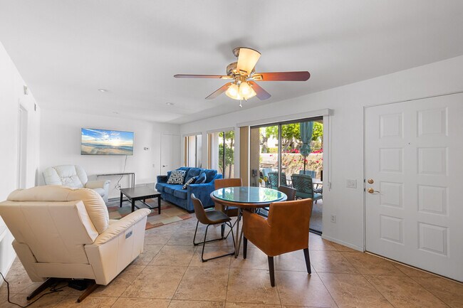 Building Photo - 351 N Hermosa Dr