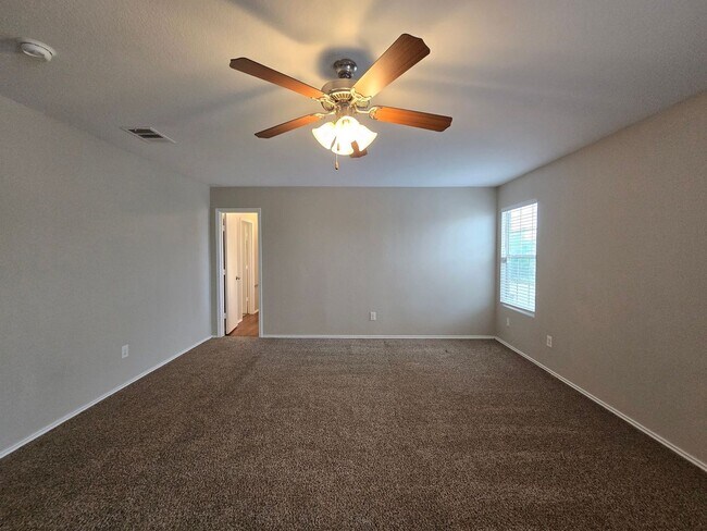 Building Photo - 5302 Lyra Dr