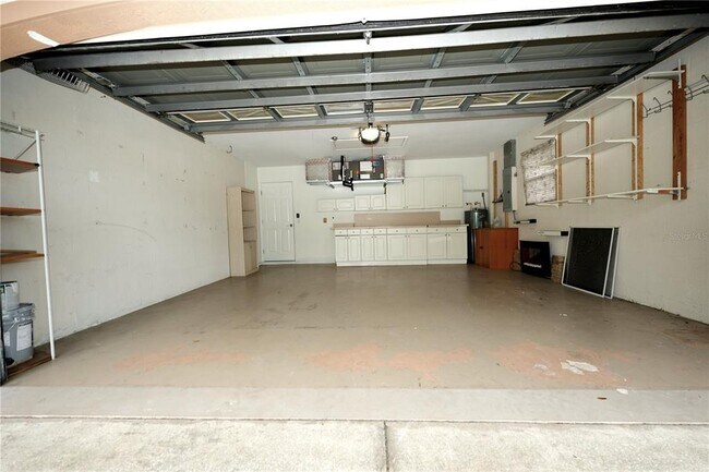 Building Photo - 285 Marquette Rd