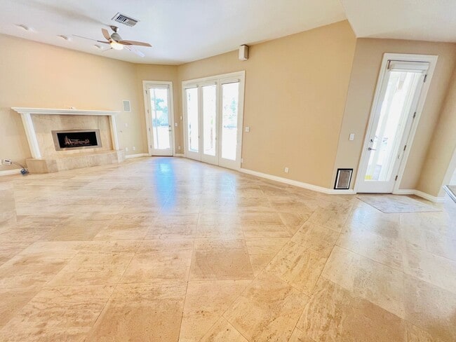 Building Photo - 10 Oaks Guard gated community