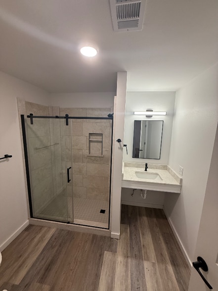 Building Photo - 114 Moon Trail