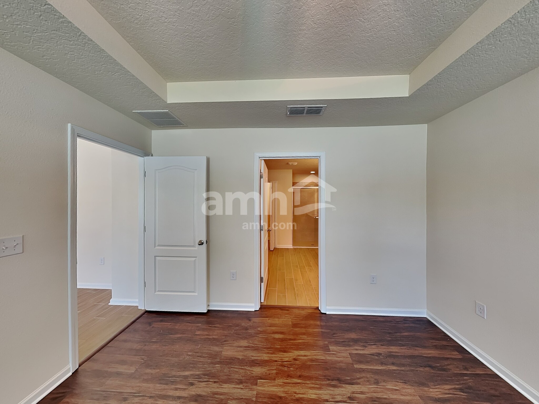 Building Photo - 40 N Hamilton Springs Rd