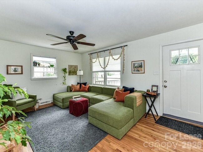Building Photo - 7109 Rockcliff Ct