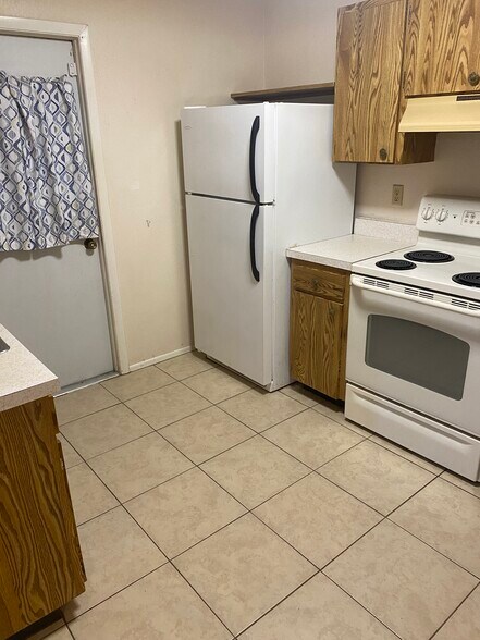 Building Photo - 8266 Trionfo Ave