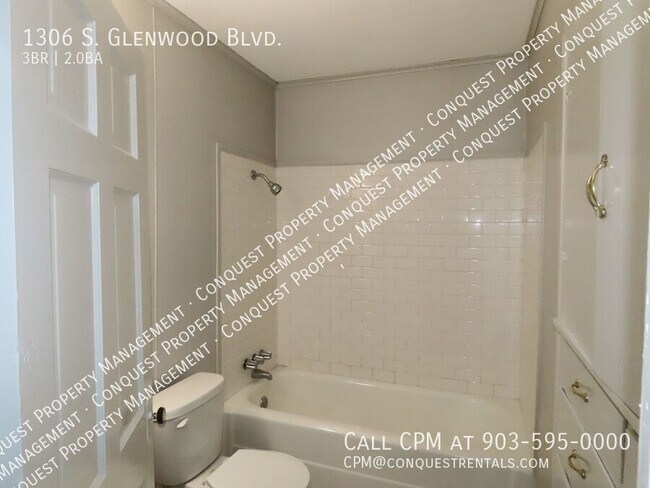 Building Photo - 1306 S Glenwood Blvd