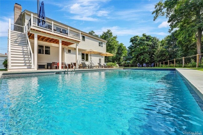 Building Photo - 485 Sutton Pl