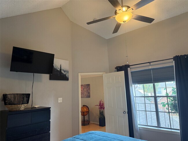 Building Photo - 2300 Old Spanish Trl