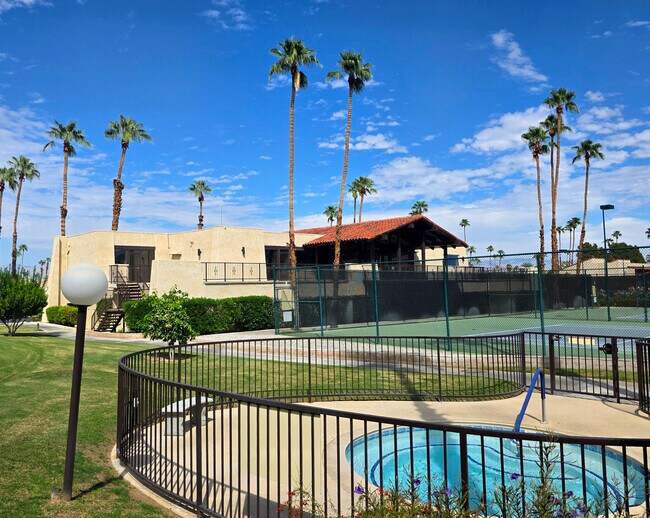 Building Photo - 2160 S Palm Canyon Dr