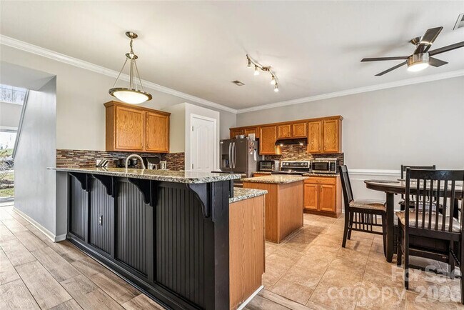 Building Photo - Earn Wealth While Leasing - Like a Homeowner - Lease to Own