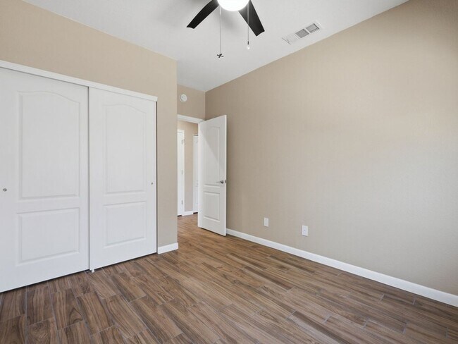 Building Photo - 8647 E Bullrider Pl