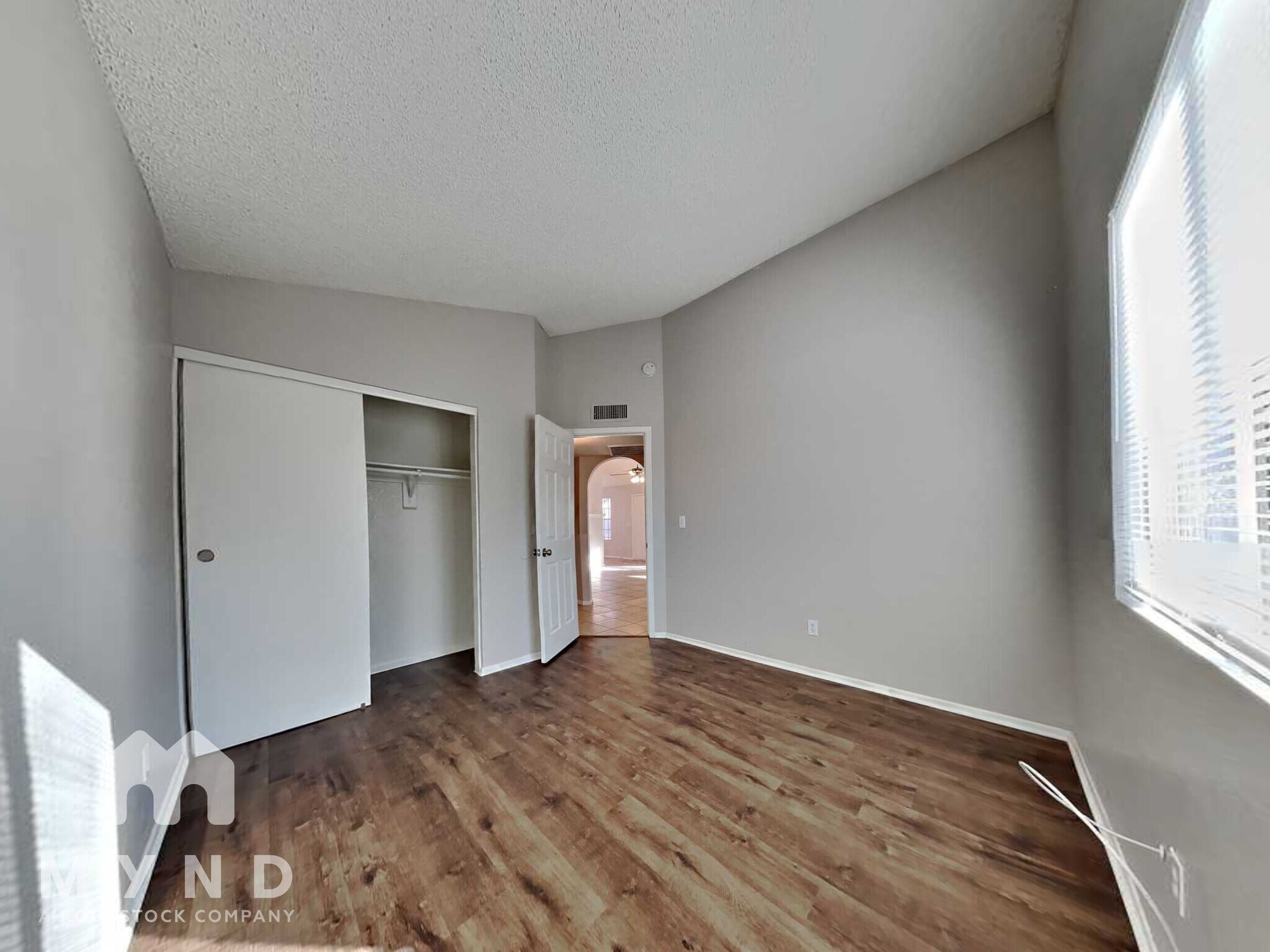 Building Photo - 8913 W Fairmount Ave