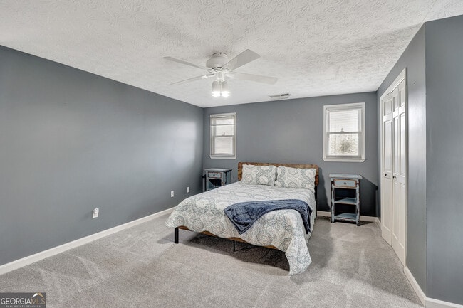 Building Photo - 300 Briarwood Rd