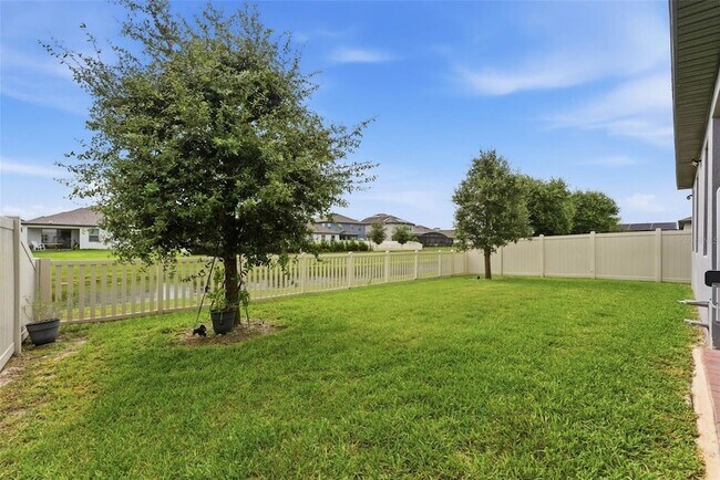 Building Photo - 1840 Napoli Dr