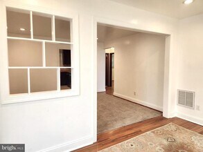 Building Photo - 3207 Bryant Ave