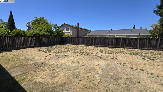 Building Photo - 4853 Sally Ct