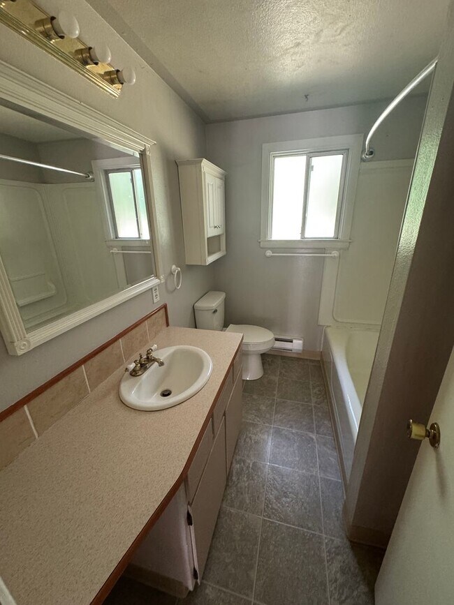 Building Photo - 14524 Sherman Dr NW
